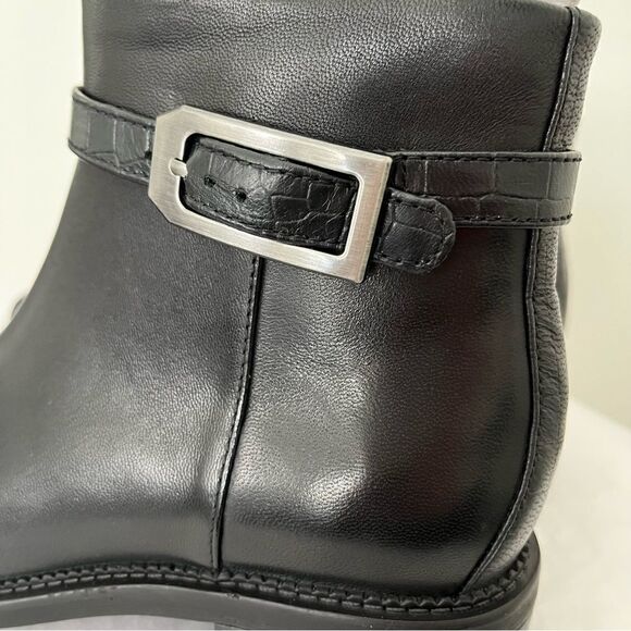 Clarks Maye Grace Leather Ankle Bootie, Black Leather New in Box - Picture 10 of 12